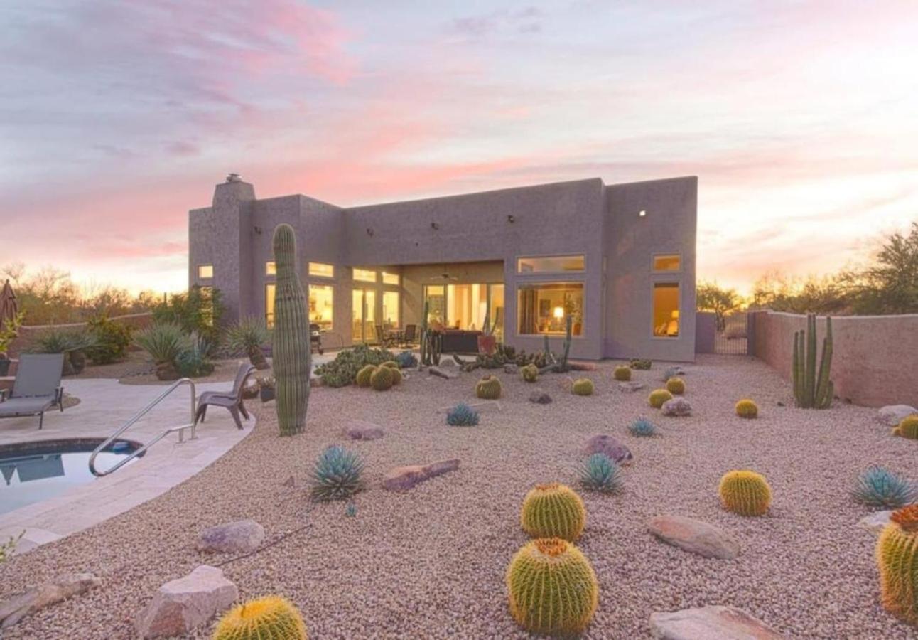 Holiday home Luxury Heated Pool Desert Views For 6